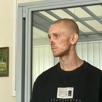 Фітнес-тренера, який ображав військових і плюнув у ветерана, засудили до 6 років ув’язнення