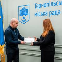 Двокімнатну квартиру від Тернополя передали родині, що втратила дім через ворожий дрон: Сергій Надал