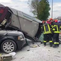 Рятувальники деблокували пораненого: у Тернополі сталась автотроща з потерпілими (фото)