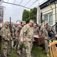 У Петриках попрощалися з 32-річним розвідником Владиславом Тищуком (ФОТО)