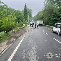 ДТП на Тернопільщині: автомобіль потрапив у кювет, а четверо пасажирів до лікарні