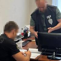 Експосадовця Міноборони підозрюють у розтраті мільярда гривень на закупівлі продуктів для військових