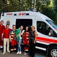 У Тернополі врятований після ДТП хлопчик прийшов подякувати медикам швидкої