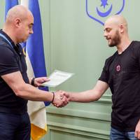 Боєць Азову з бойовим шляхом від Іловайська до Азовсталі отримав житло від Тернополя