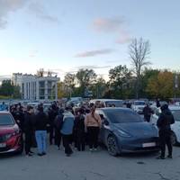 «Пити і їсти не давати!» Біля Орнави сутичка через блокування цивільних у авто