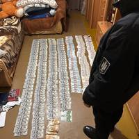 Брендовий одяг, люксові авто, вояжі світом — майор ДШВ 