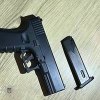Операція КОРД на Дружбі: у квартирі вилучили пістолет та речовину невідомого походження