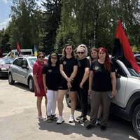 «Невже колона не могла доїхати до села?»: волонтери Тернопільщини відреагували на критику щодо супроводу Героя