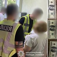 Вимагали $2300 за оформлення відстрочки: на Тернопільщині судитимуть начальницю ЦНАП та депутатку